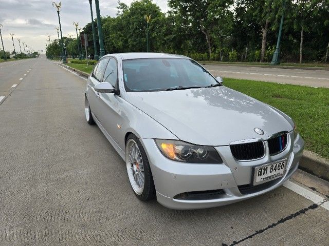 BMW Series 3 2005 320i Sedan เบนซิน ไม่ติดแก๊ส เกียร์อัตโนมัติ บรอนซ์เงิน รูปที่ 2