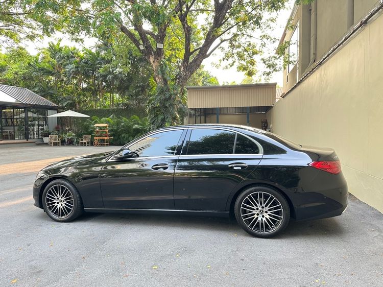 Mercedes-Benz C-Class 2022 C220 Sedan ดีเซล เกียร์อัตโนมัติ ดำ รูปที่ 3