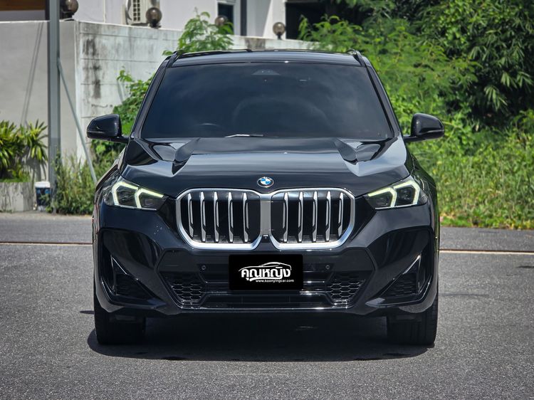 BMW X1 2023 2.0 sDrive20i M Sport Utility-car เบนซิน ไม่ติดแก๊ส เกียร์อัตโนมัติ ดำ รูปที่ 3