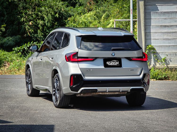 BMW X1 2023 1.5 xDrive30e M Sport 4WD Utility-car ปลั๊กอินไฮบริด (PHEV) ไม่ติดแก๊ส เกียร์อัตโนมัติ เทา รูปที่ 2