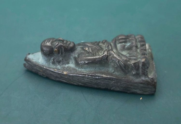 หลวงปู่ทวด หลังเตารีด รูปที่ 4