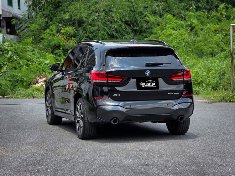BMW X1 2021 2.0 sDrive20d M Sport Utility-car ดีเซล ไม่ติดแก๊ส เกียร์อัตโนมัติ ดำ รูปที่ 2