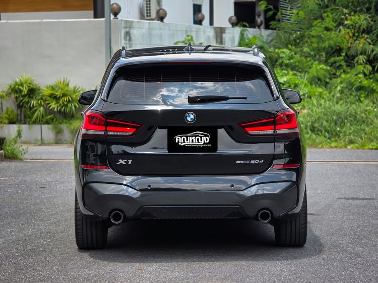 BMW X1 2021 2.0 sDrive20d M Sport Utility-car ดีเซล ไม่ติดแก๊ส เกียร์อัตโนมัติ ดำ รูปที่ 4