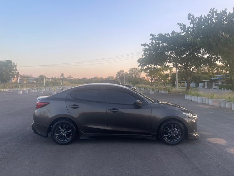 Mazda Mazda 2 2018 1.3 เบนซิน เกียร์อัตโนมัติ น้ำตาล รูปที่ 4