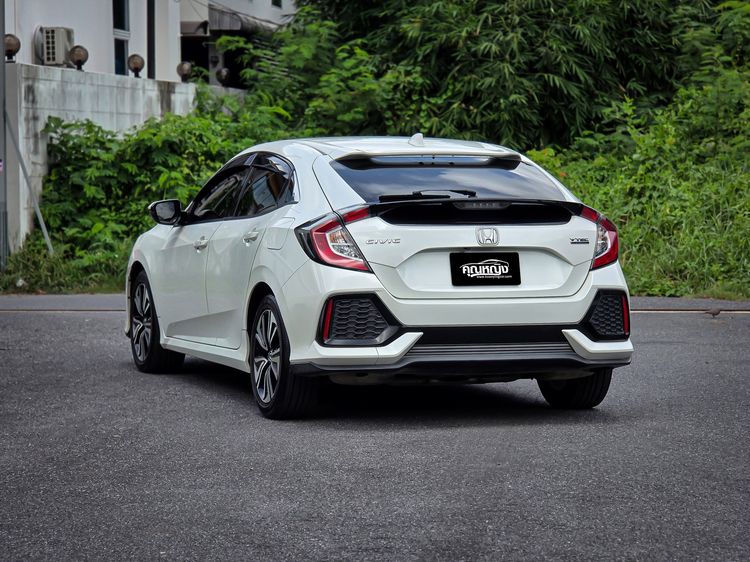 Honda Civic 2017 1.5 Turbo Sedan เบนซิน ไม่ติดแก๊ส เกียร์อัตโนมัติ ขาว รูปที่ 2