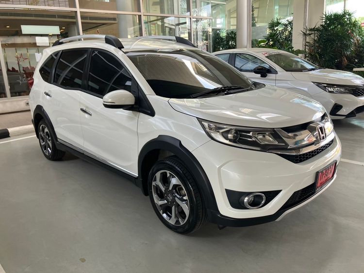 Honda BR-V 2016 1.5 SV Utility-car เบนซิน ไม่ติดแก๊ส เกียร์อัตโนมัติ ขาว รูปที่ 3