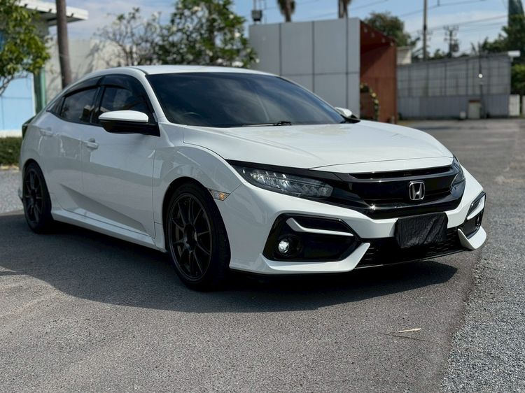 รถ Honda Civic 1.5 Turbo สี ขาว