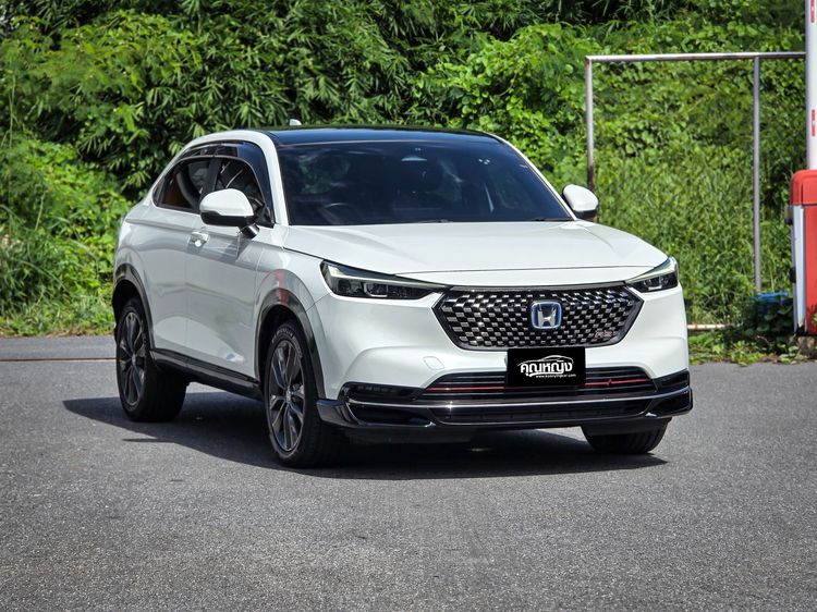 รถ Honda HR-V 1.5 e:HEV RS สี ขาว