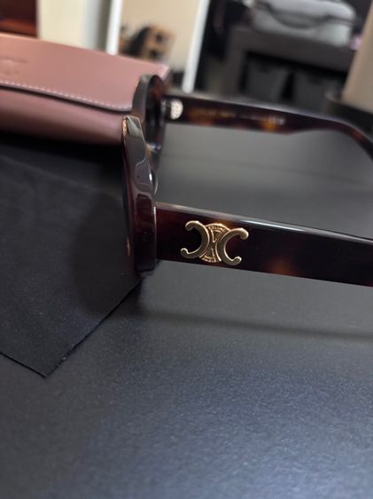 Celine Triomphe 01 Sunglasses Yellow Havana รูปที่ 8