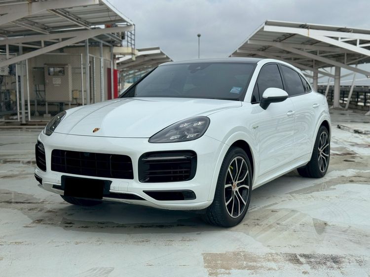รถ Porsche Cayenne 3.0 E-Hybrid Coupé 4WD สี ขาว