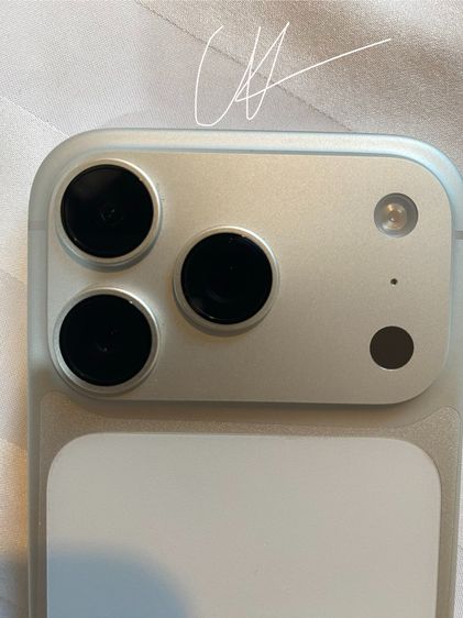 iPhone 17 Pro Silver 1TB รอบชาร์จ 7 (พร้อมจบ ลดได้) รูปที่ 10