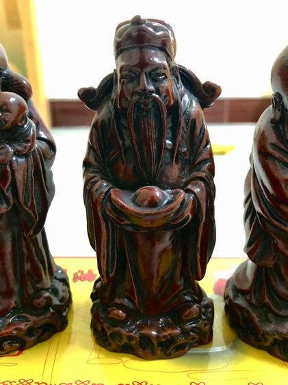 ฮกลกซิ่ว องค์สูง 12 ซม. เป็นงานหล่อเรซิ่น ซื้อมาจากฮ่องกงประมาณ10ปี รูปที่ 4