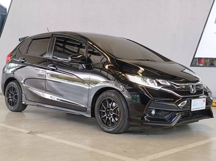 Honda Jazz 2018 1.5 RS i-VTEC Sedan เบนซิน ไม่ติดแก๊ส เกียร์อัตโนมัติ ดำ รูปที่ 3