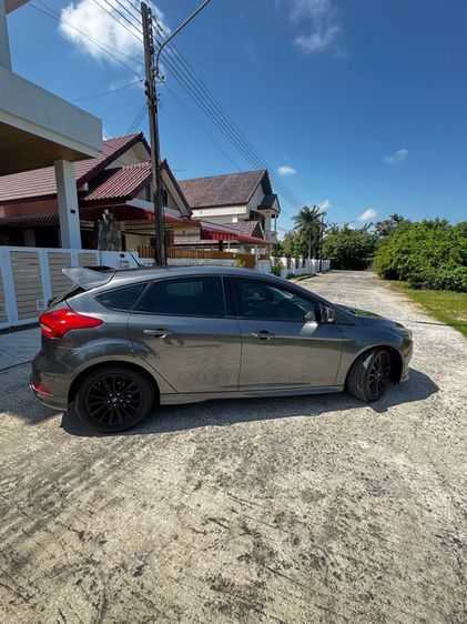Ford Focus 2017 1.5 Sport Sedan เบนซิน ไม่ติดแก๊ส เกียร์อัตโนมัติ เทา รูปที่ 2