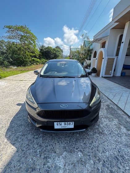 รถ Ford Focus 1.5 Sport สี เทา