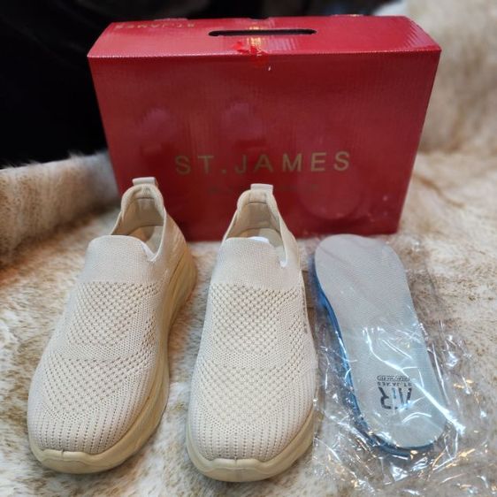 รองเท้าเพื่อสุขภาพ รองเท้าผ้าใบ ST.JAMES สีเบจ ส่งต่อราคาถูก
