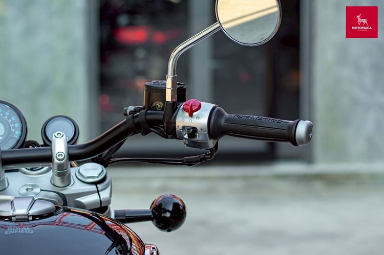 Royal Enfield Super Meteor 650 ปี2025 มือเดียว วิ่ง900Km. รูปที่ 13