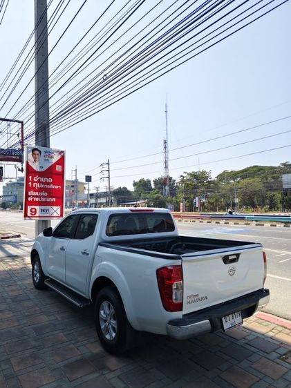รถ Nissan Navara 2.5 Calibre EL สี ขาว