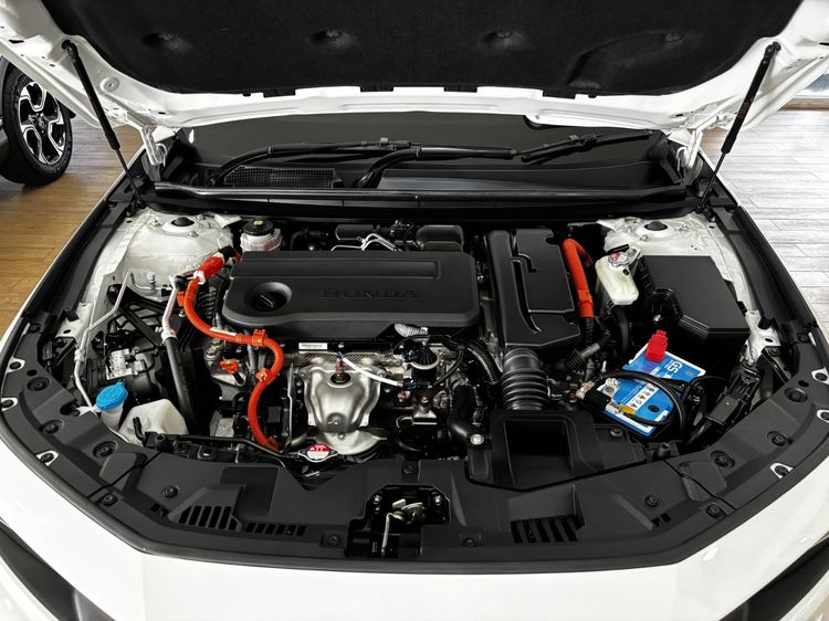 Honda Accord 2023 2.0 e:HEV RS Sedan เบนซิน ไม่ติดแก๊ส เกียร์อัตโนมัติ ขาว รูปที่ 4