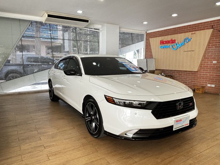 Honda Accord 2023 2.0 e:HEV RS Sedan เบนซิน ไม่ติดแก๊ส เกียร์อัตโนมัติ ขาว รูปที่ 3