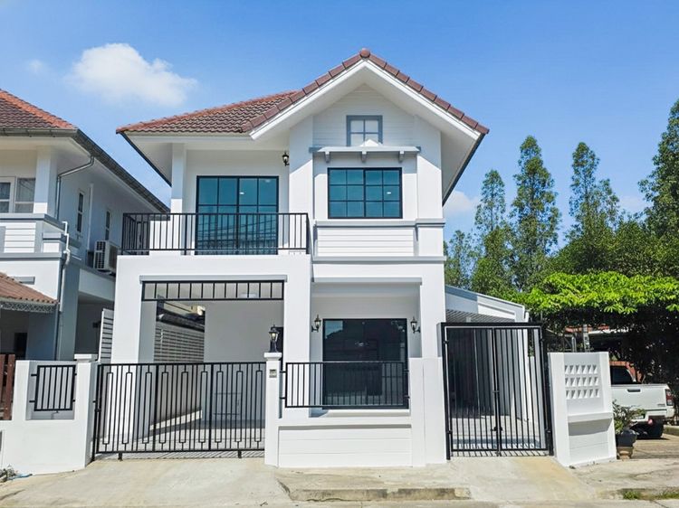 Sena Development มีบางส่วน 2024 บ้านแฝดเสนากรีนวิลล์ พื้นที่เยอะ 40.3 ตร.ว. สภาพนางฟ้า ทำเลแหล่งของกิน คลอง 2  ใกล้เซียร์-ฟิวเจอร์-สนามบินดอนเมือง ใช้ชีวิตง่าย ส่วนตัวสูง