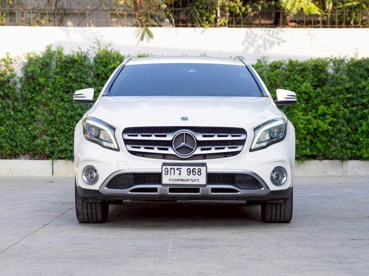 Mercedes-Benz GLA-Class 2020 GLA200 Utility-car เบนซิน ไม่ติดแก๊ส เกียร์อัตโนมัติ ขาว รูปที่ 2