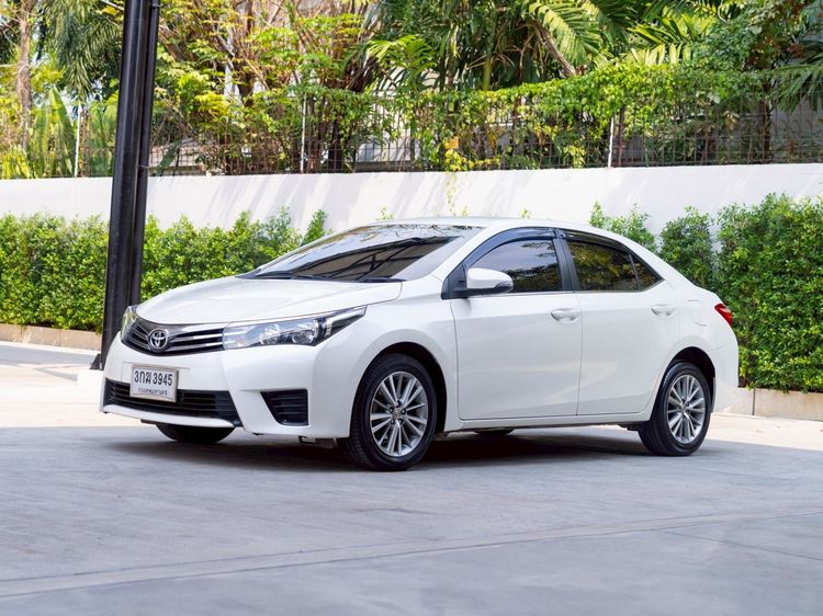 Toyota Altis 2014 1.8 E Sedan เบนซิน ไม่ติดแก๊ส เกียร์อัตโนมัติ ขาว รูปที่ 3
