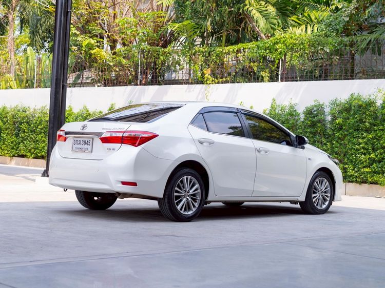 Toyota Altis 2014 1.8 E Sedan เบนซิน ไม่ติดแก๊ส เกียร์อัตโนมัติ ขาว รูปที่ 4