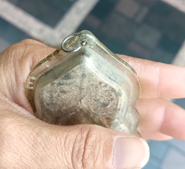 พระเก่ากรอบเก่า 1 องค์ รูปที่ 6