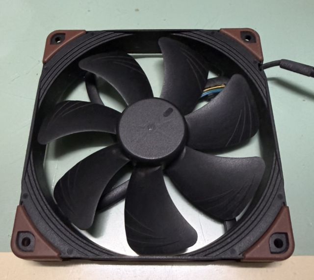 Noctua NF - A14 Industrial PPC 2000 PWM