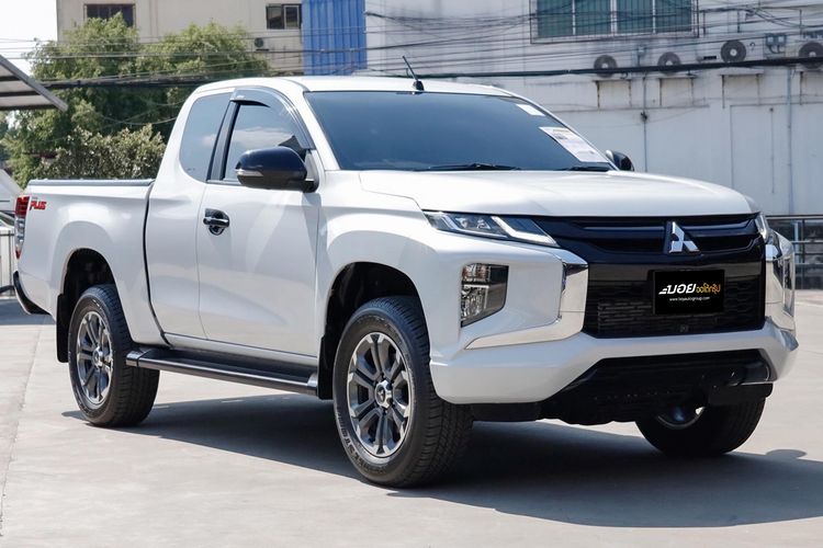 Mitsubishi Triton 2022 All New Mega Cab 2.4 GT Plus Pickup ดีเซล ไม่ติดแก๊ส เกียร์อัตโนมัติ ขาว รูปที่ 3