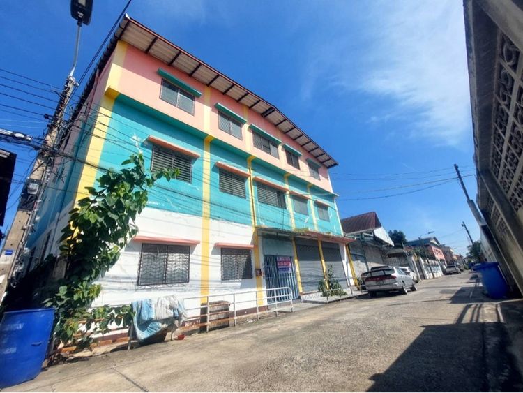 ขายอพาร์ทเม้นท์ใกล้รถไฟฟ้า 30 ห้องราคาถูกมากเพียง 5.89 ล้านบาทต่ำกว่าราคาประเมินแบงค์ ด่วน