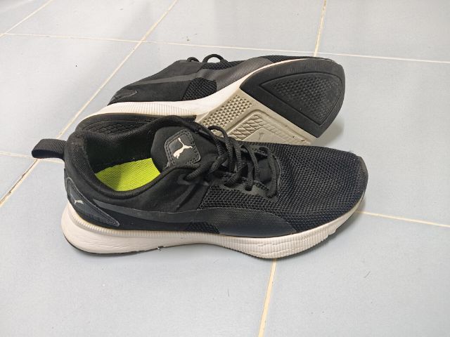 รองเท้าวิ่ง PUMA Flyer Runner Mesh สีดำ 