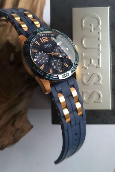 น้ำเงิน นาฬิกา Guess
