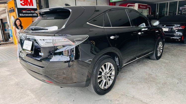 Toyota Harrier 2015 2.5 Hybrid Premium Utility-car ไฮบริด ไม่ติดแก๊ส เกียร์อัตโนมัติ ดำ รูปที่ 3