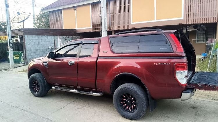 รถ Ford Ranger 2.2 Hi-Rider XLT สี แดง