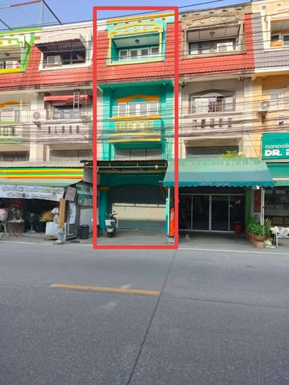 โอกาสทองสำหรับนักลงทุน เจ้าของกิจการ ขายอาคารพาณิชย์ 3.5 ชั้น ทำเลศักยภาพ ซอยคู้บอน 27 