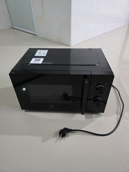 ไมโครเวฟ ยี่ห้อ Electrolux สวยสภาพใหม่ๆ อย่างดี ใช้งานได้ปกติ ไม่ค่อยใช้ ขายตามสภาพ พร้อมส่งครับพี่ๆ