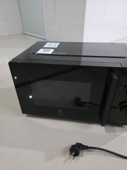 ไมโครเวฟ ยี่ห้อ Electrolux สวยสภาพใหม่ๆ อย่างดี ใช้งานได้ปกติ ไม่ค่อยใช้ ขายตามสภาพ พร้อมส่งครับพี่ๆ รูปที่ 5