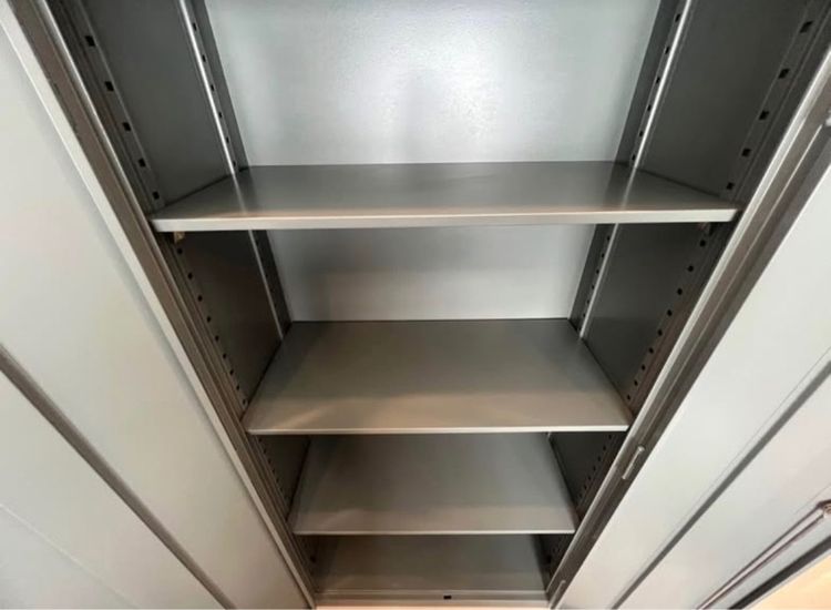 ตู้เหล็ก ใช้เก็บเอกสาร มีประตู2บานเปิดปิดและล็อคกุญแจได้ แข็งแรง ทนทาน ขนาด 183xกว้าง92xลึก46ซม. รูปที่ 3