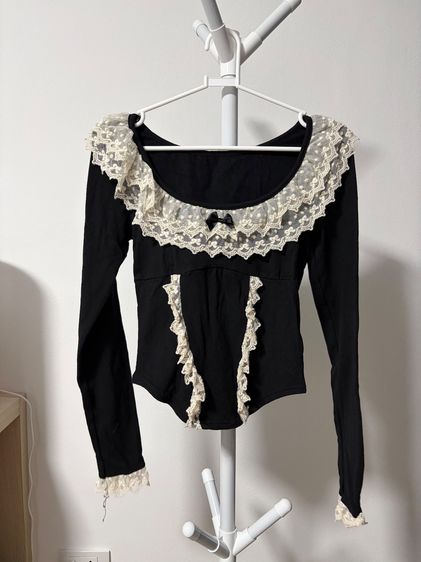 เสื้อผ้าผู้หญิง