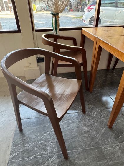 เก้าอี้ไม้สัก