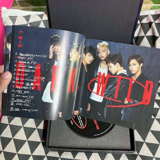 ของสะสม bts Dark and wild 600฿ รูปที่ 13