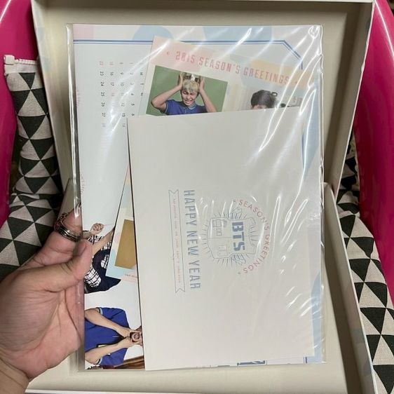 ของสะสม bts seasons greetings 2015 ลิมิเต็ดครบหมดขาดแค่ปฏิทินตั้งโต๊ะ รูปที่ 9