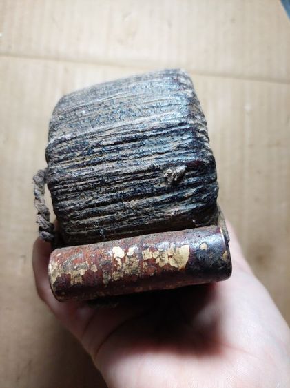 เครื่องรางตะกรุดพิสมรหลวงพ่อแก้ววัดพวงมาลัยตัวครูชิ้นใหญ่ยักษ์ รูปที่ 9