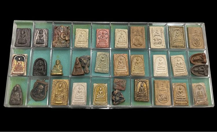 พระบ้าน 33 องค์ 1,500 บาท