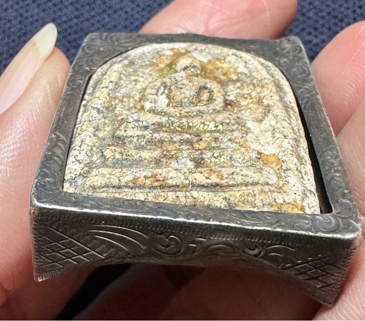 🙏พระสมเด็จวัดเกศไชโย พิมพ์เจ็ดชั้นนิยม🙏พระสมเด็จพิมพ์ใหญ่ เนื้อเก่า กรอบเงินเดิม องค์ละ 4550 รูปที่ 14