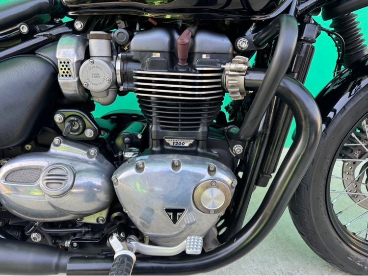 Triumph Bonneville Bobber 1200 ปี17จด18  รูปที่ 6