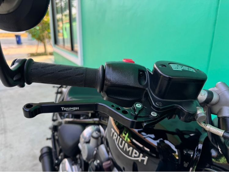 Triumph Bonneville Bobber 1200 ปี17จด18  รูปที่ 16