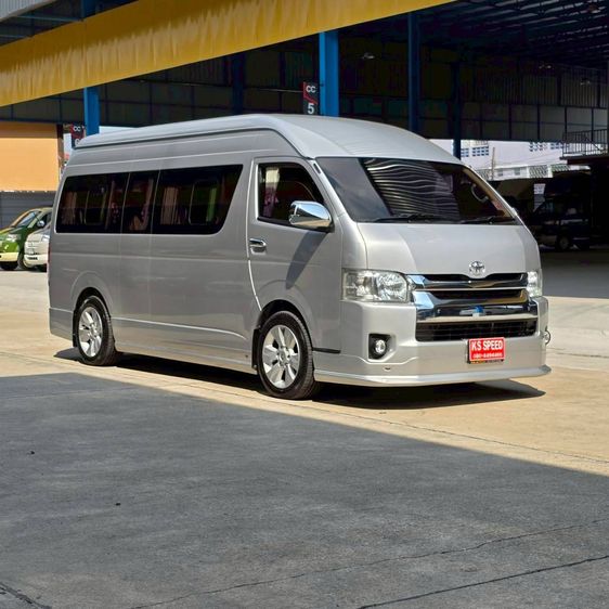 Toyota Commuter 2017 3.0 Van ดีเซล ไม่ติดแก๊ส เกียร์อัตโนมัติ บรอนซ์เงิน รูปที่ 3
